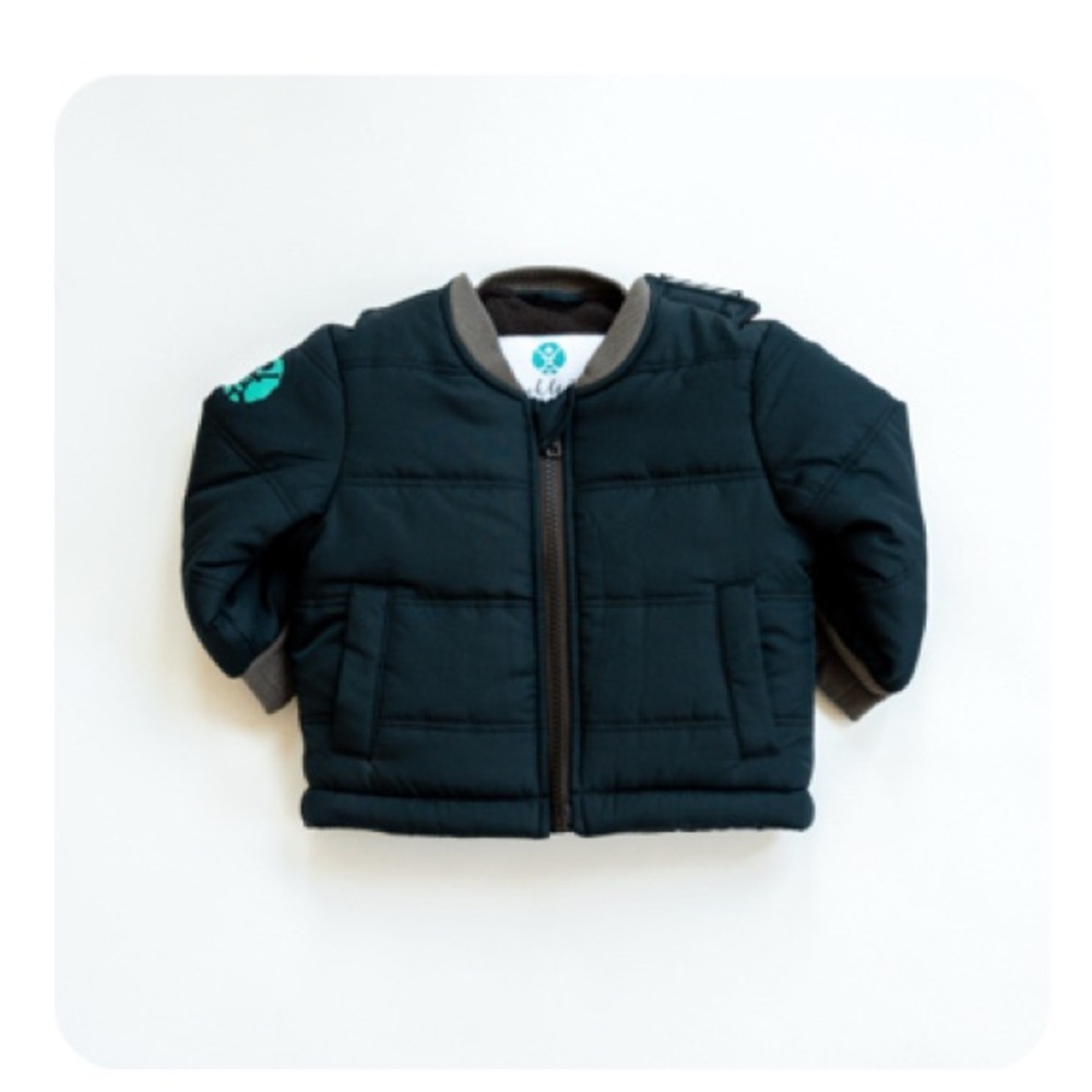 NWT Buckle me toast car seat coat 3T Turbocharged Black-Brown Fleece